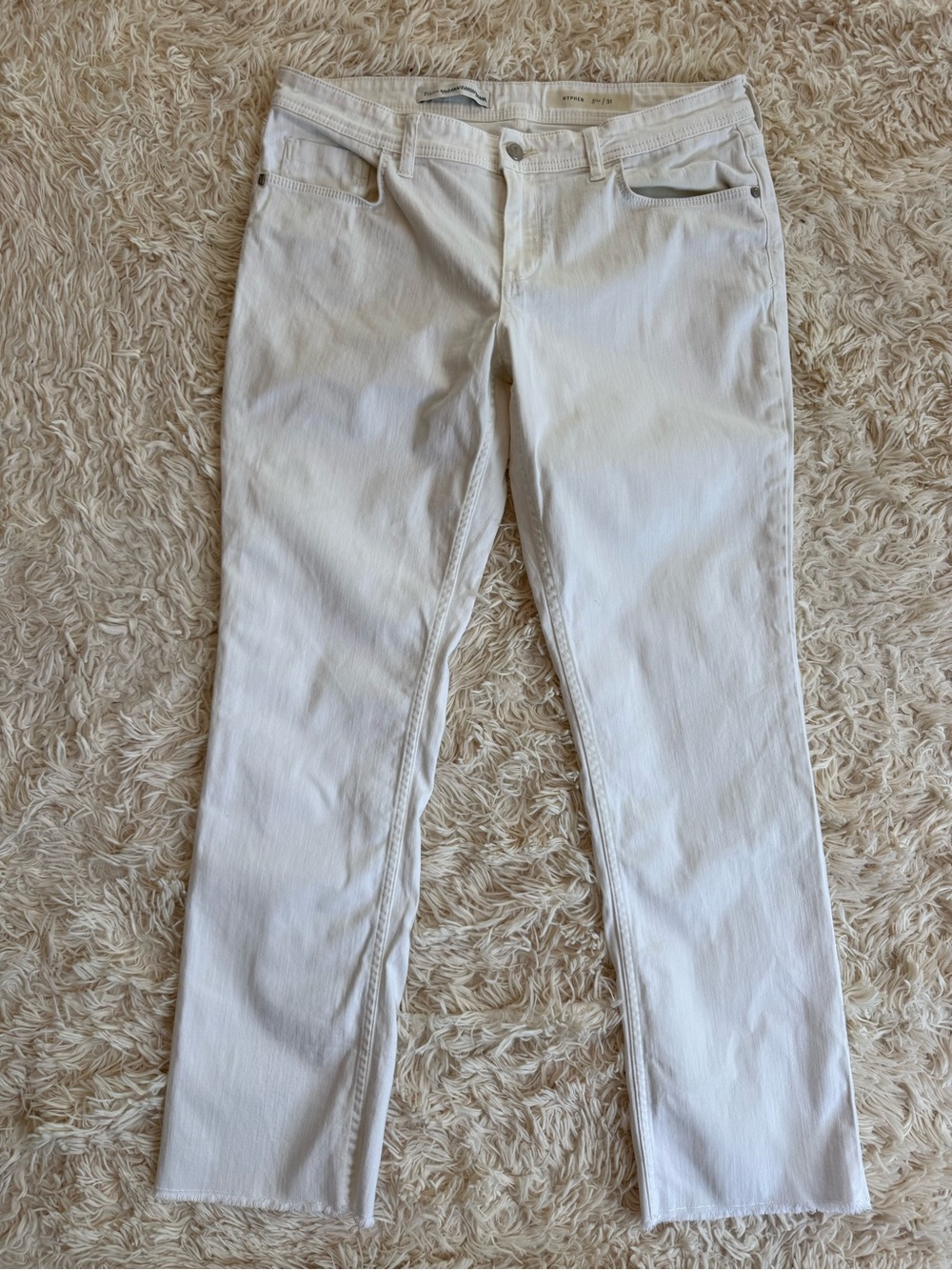 Pilcro and the Letterpress Hyphen White Straight Leg Jeans Size 31 Raw Hem
